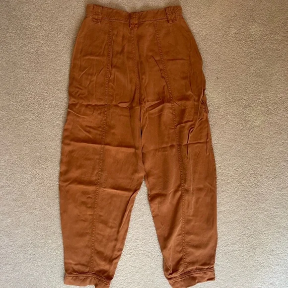 Urban Outfitters Rust Orange Baggie Cargo Pants Size 2 - Picture 2 of 4